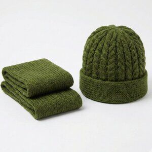 Green Handmade Ultrasoft Scarf and Hat set